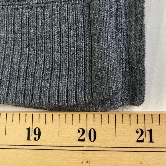 Vince Camuto Womens Colorblock Sweater Size S Blue and Gray Preppy Academia - Picture 8 of 9